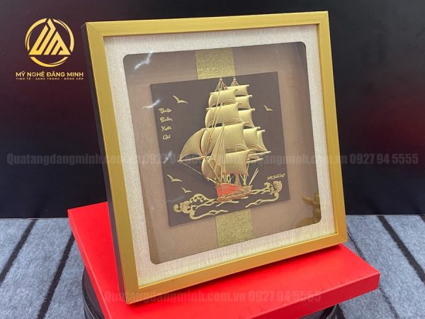 Tranh Thuận buồm xuôi gió dát vàng 24k 30x30cm