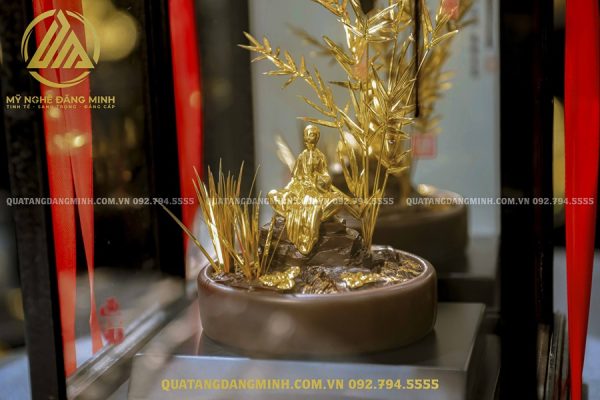 Tượng Thiền Sư Dát Vàng 24k - Biểu Tượng Trí Tuệ Và Tĩnh Lặng