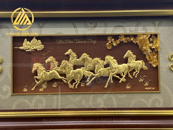 Tranh Bát Mã Truy Phong Dát Vàng 24k - Mã Đáo Thành Công