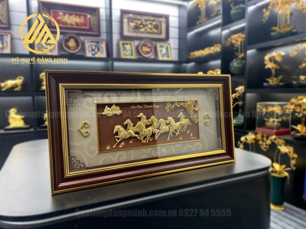 Tranh Bát Mã Truy Phong Dát Vàng 24k - Mã Đáo Thành Công