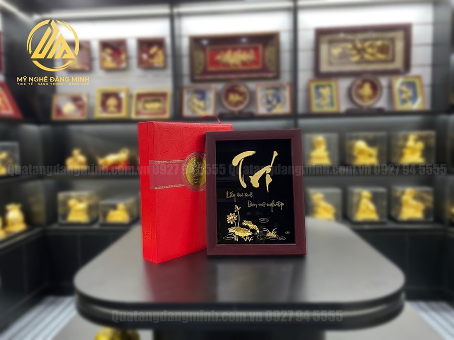 tranh chữ trí dát vàng 24k - quà tặng vàng cao cấp