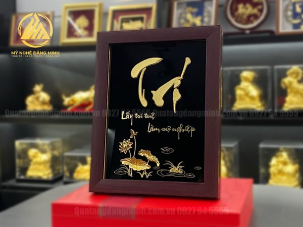 Tranh Chữ Trí Dát Vàng 24k